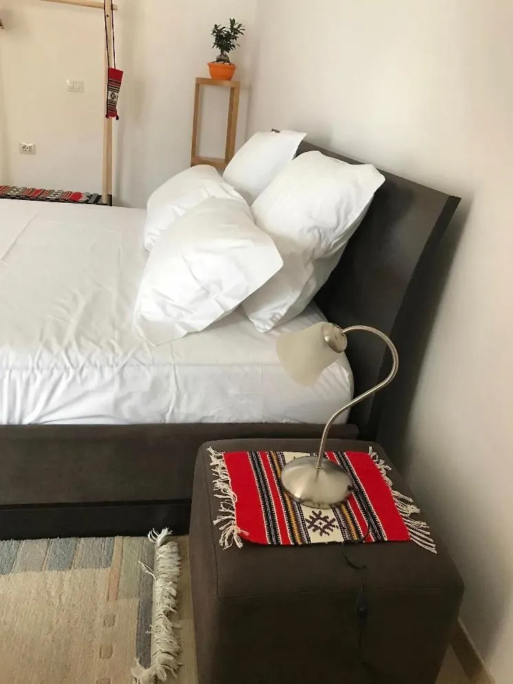 Apartment Studio 14 At Pazariiri Tirana