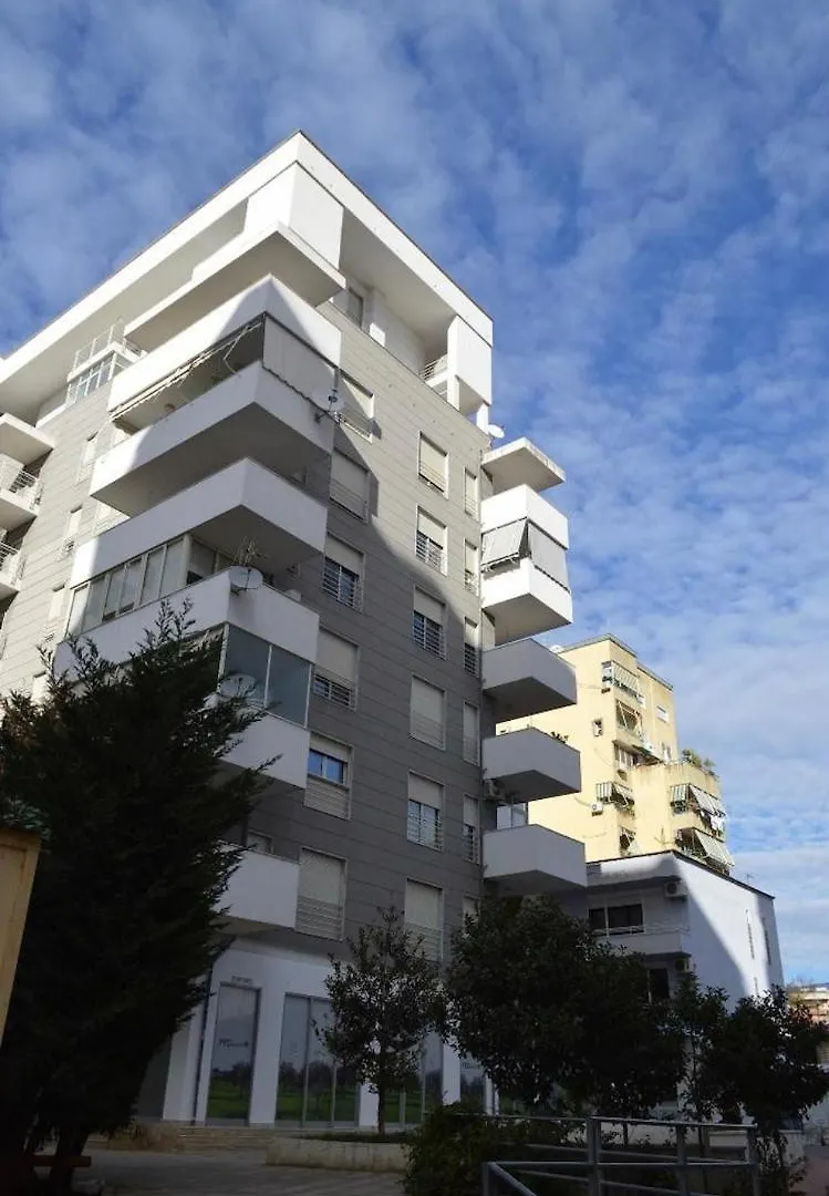 Apartment Studio 14 At Pazariiri Tirana Albania